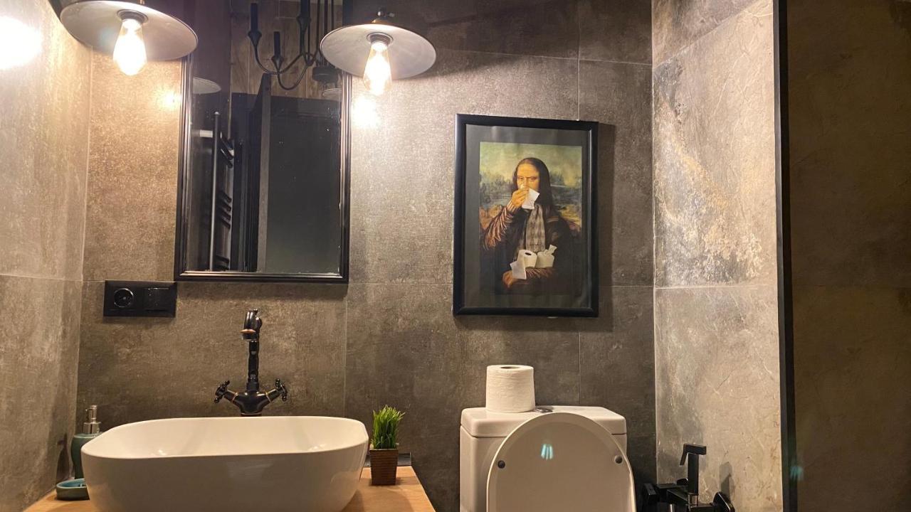 New Apartment With Terrace 第比利斯 外观 照片